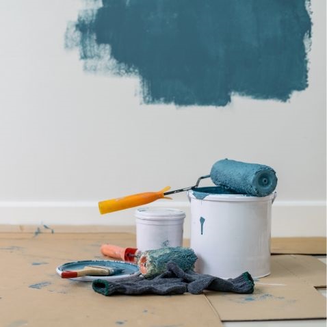 Ecset vagy henger? A döntés, ami megmenti a falfestést