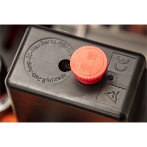 Neo 12K031 Olajos kompresszor szíjhajtással 150 L, 230V
